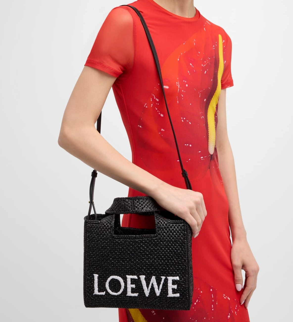 Loewe Piccola Borsa Tote Font in Rafia