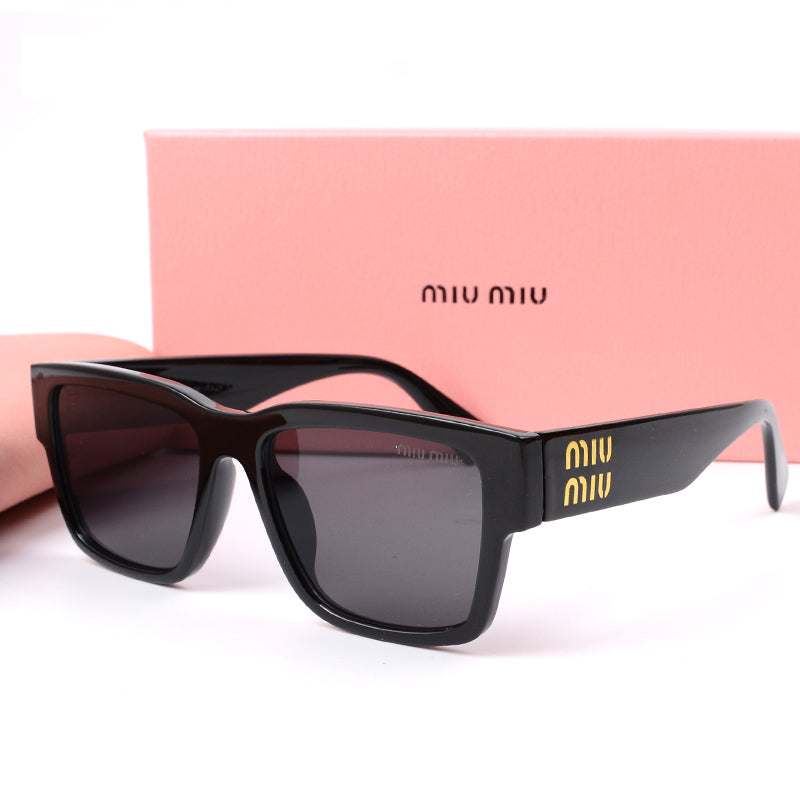 Miu Miu Occhiali da Sole Rettangolari con Logo