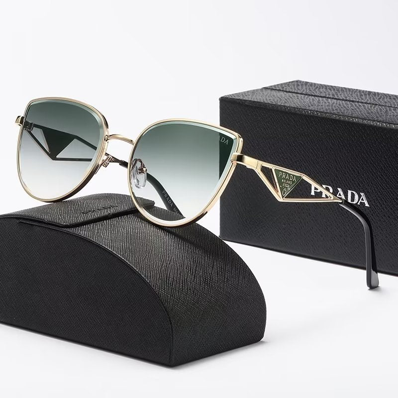 Prada Occhiali da Sole Cat Eye