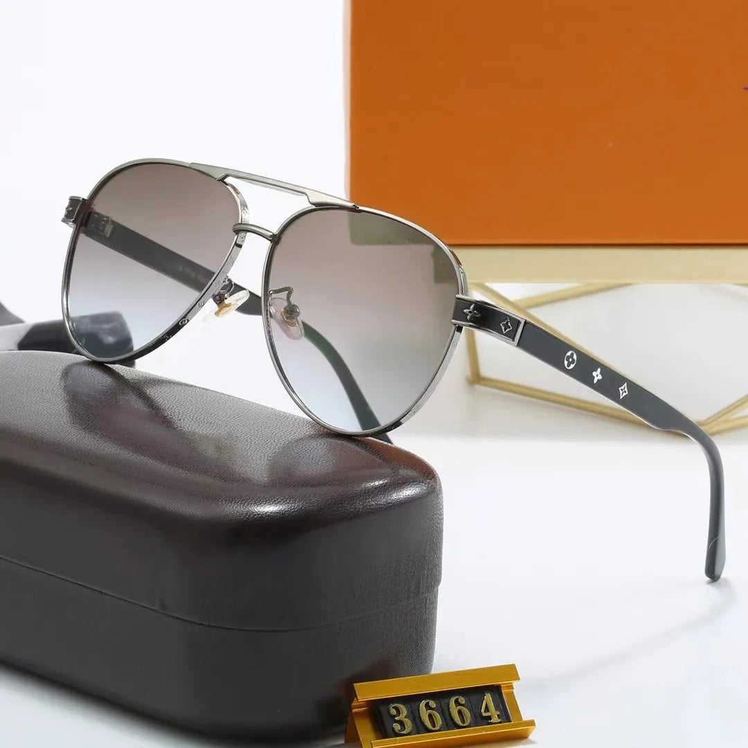 Louis Vuitton Occhiali da Sole Aviator