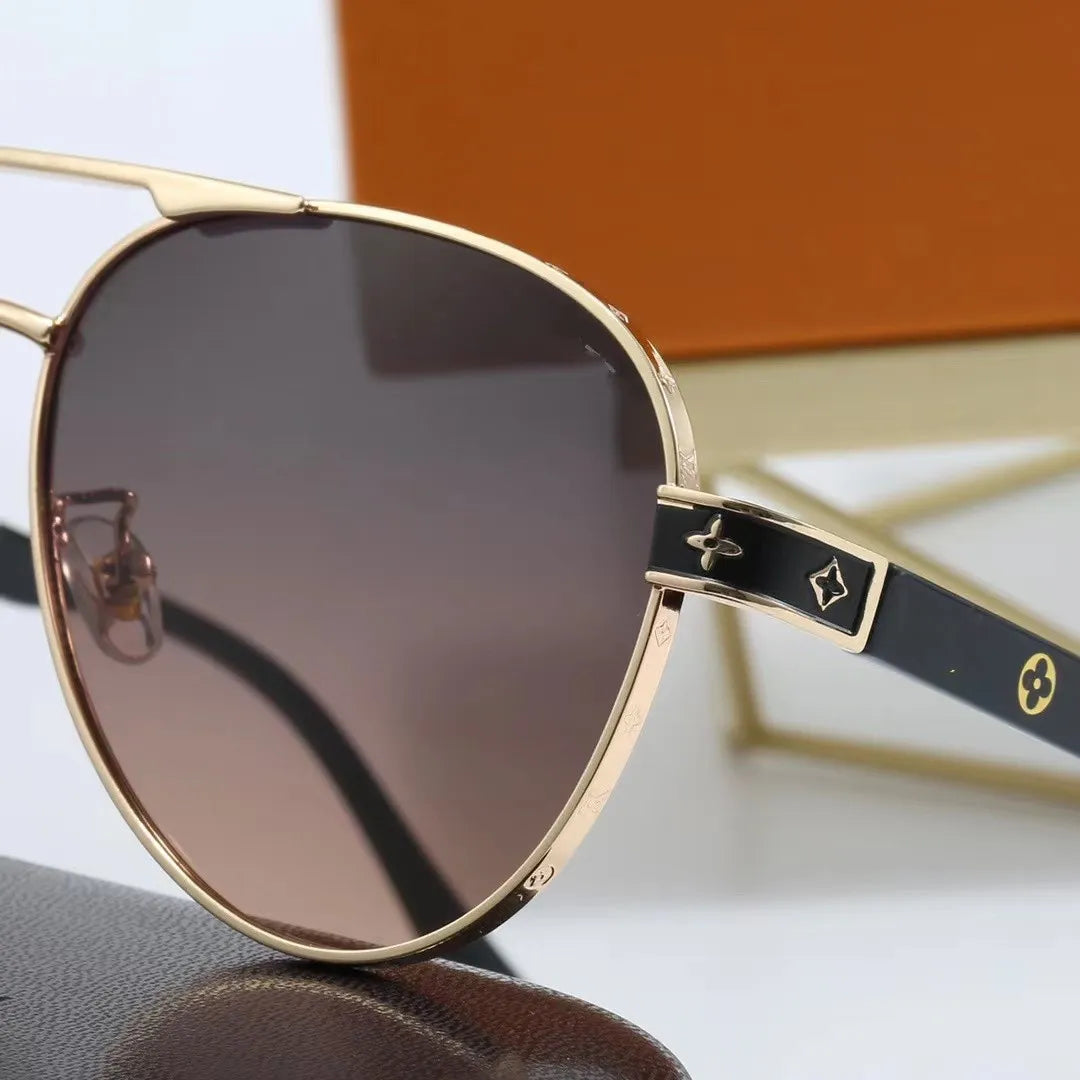 Louis Vuitton Occhiali da Sole Aviator