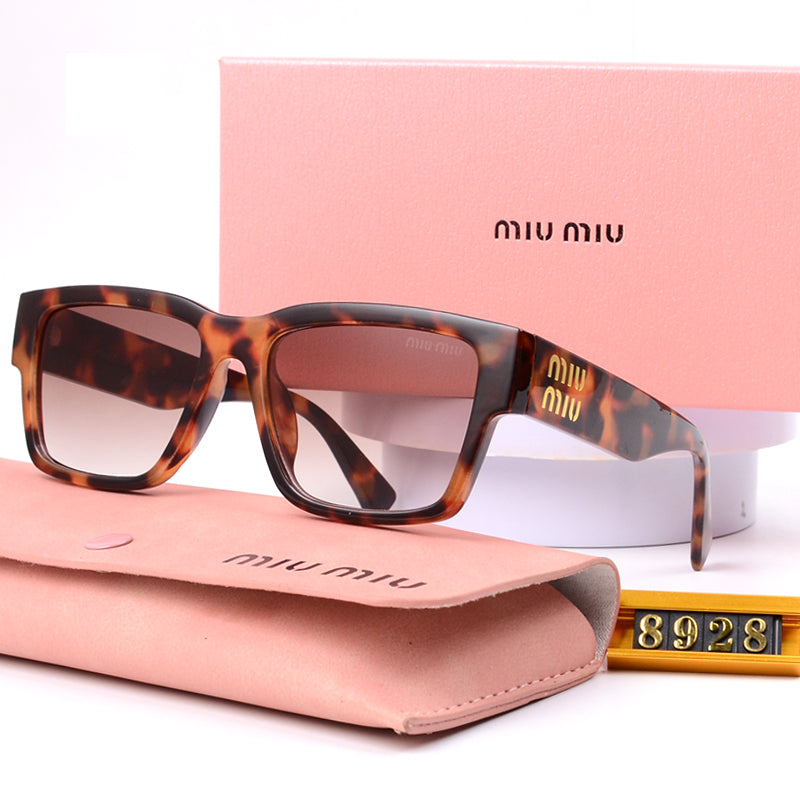 Miu Miu Occhiali da Sole Rettangolari con Logo
