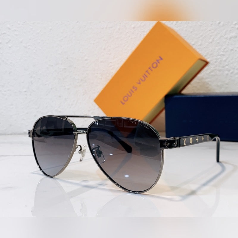 Louis Vuitton Occhiali da Sole Aviator