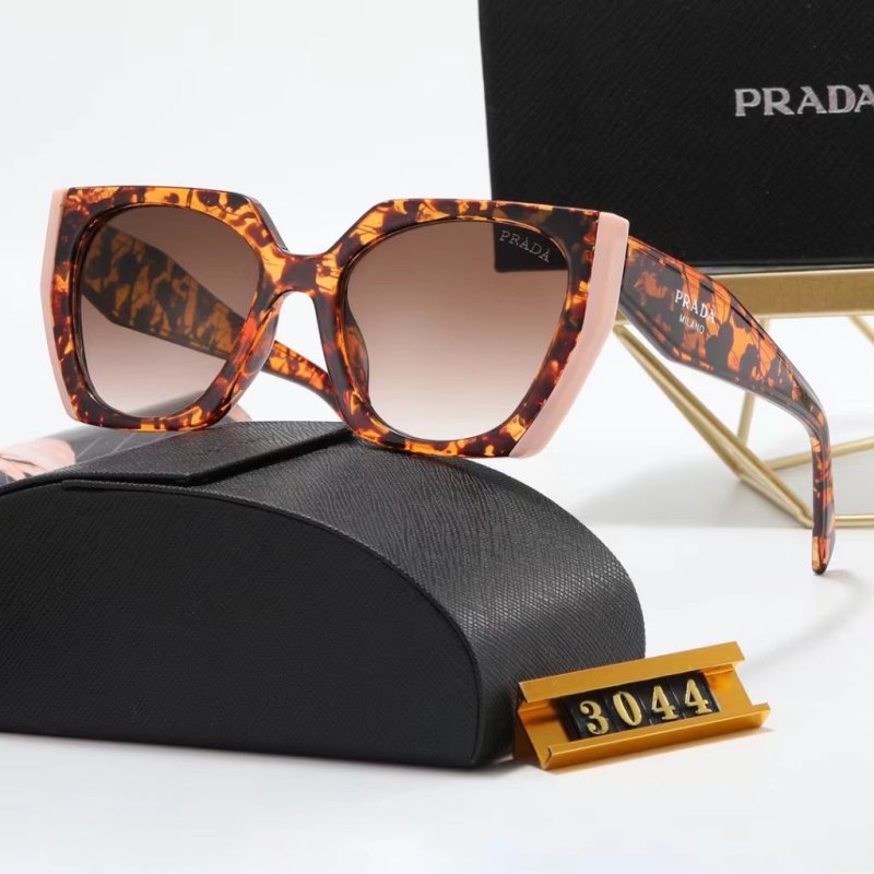 Prada Occhiali da Sole Rettangolari Ultra-Leggeri Classic