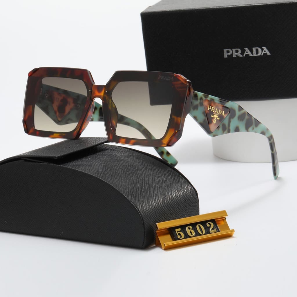 Prada Occhiali da Sole Quadrati da Donna