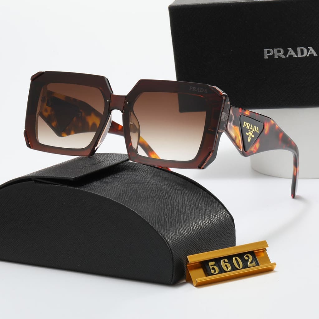 Prada Occhiali da Sole Quadrati da Donna