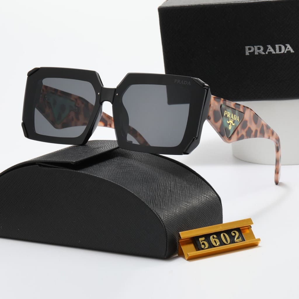 Prada Occhiali da Sole Quadrati da Donna