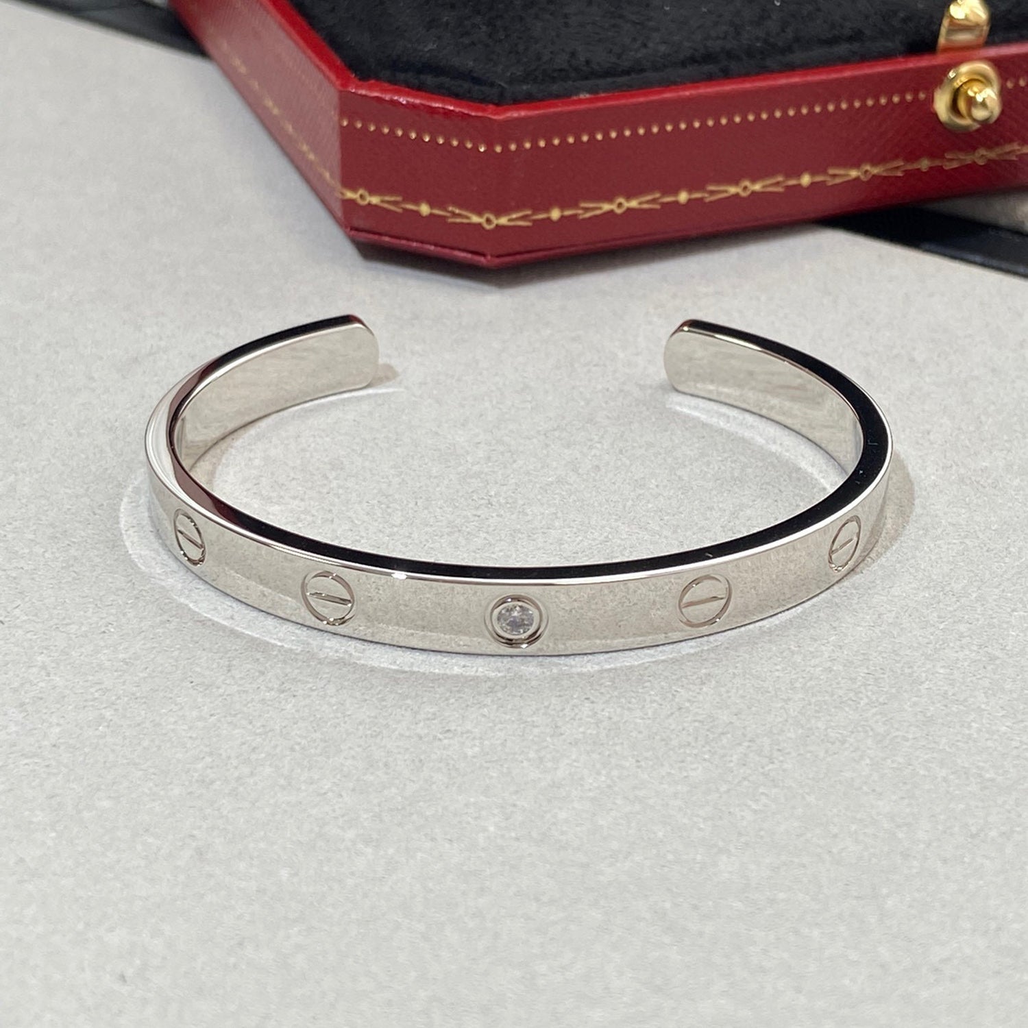 Bracciale Love Diamond Open Cuff