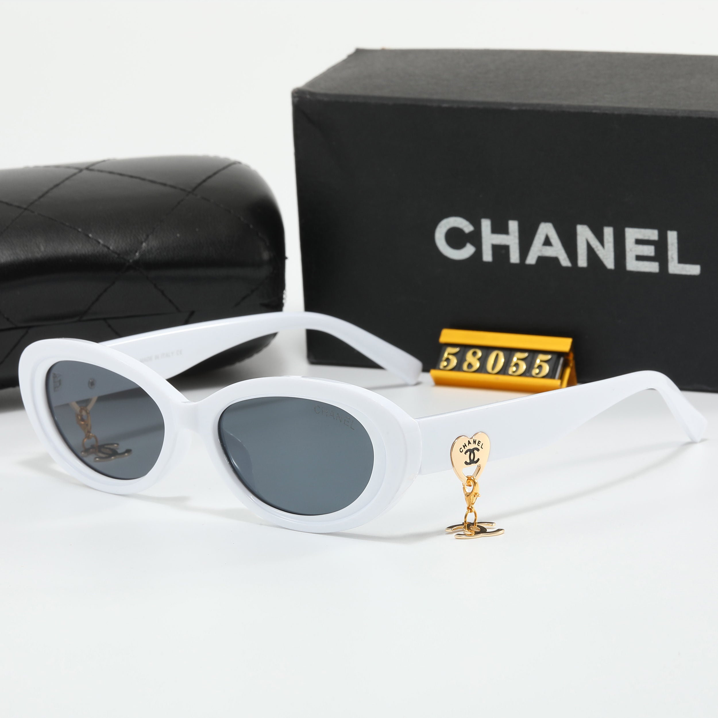 Chanel Occhiali da Sole Ovali