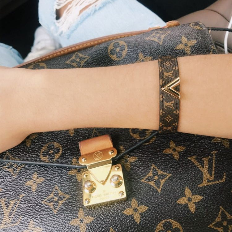 Bracciale Essential LV
