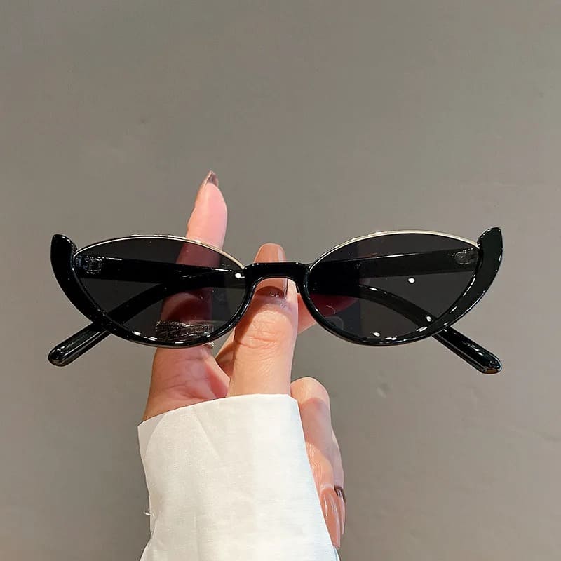 Occhiali da Sole Ovali Piccoli da Donna – Stile Contemporaneo